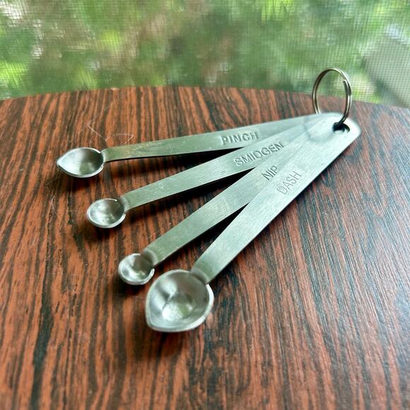 Vintage Mini Measuring Spoons Set – Dash Nip Smidgen Pinch Stainless - Picture 5 of 7